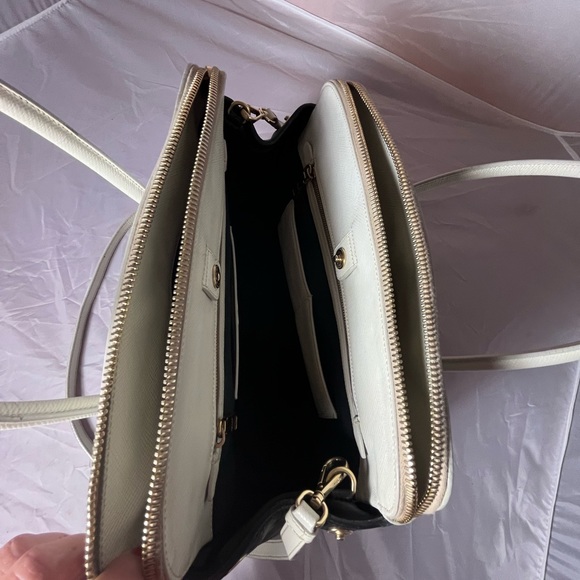 Prada Canapa Saffino Leather Large Tote with Strap - Picture 14 of 16